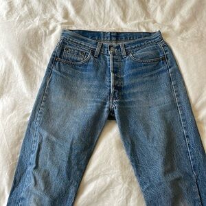 Vintage Levi’s 501 (Original Tag 30 x 30)